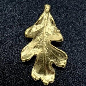 Nature's Creations Gold white oak pin impression